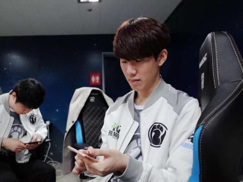 霍亚铁血安贝萨名副其实。贝卢加占据优势。兰博被抓并被沉默。 ThunderTalk Gaming 击败了 Team WE 。