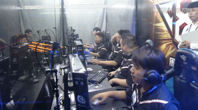 把把C！Wx金克丝展现队长风采爆砍20杀 WER横扫GBS晋级