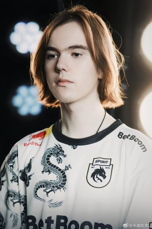 企鹅电竞英雄联盟解说德云色因口嗨中国男篮被禁播