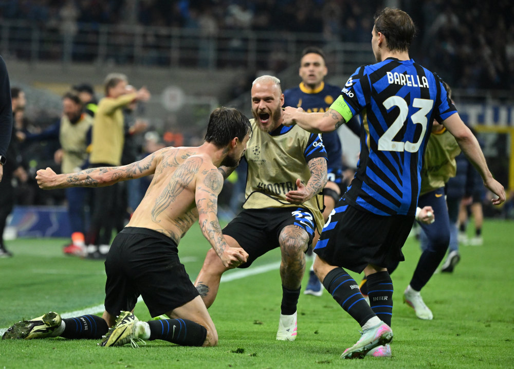 Bin：我认为只要打出我们的正常水平 是很好赢90%的队伍的
